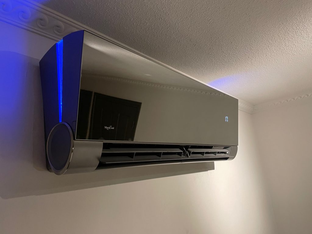 glanzende zwarte airco